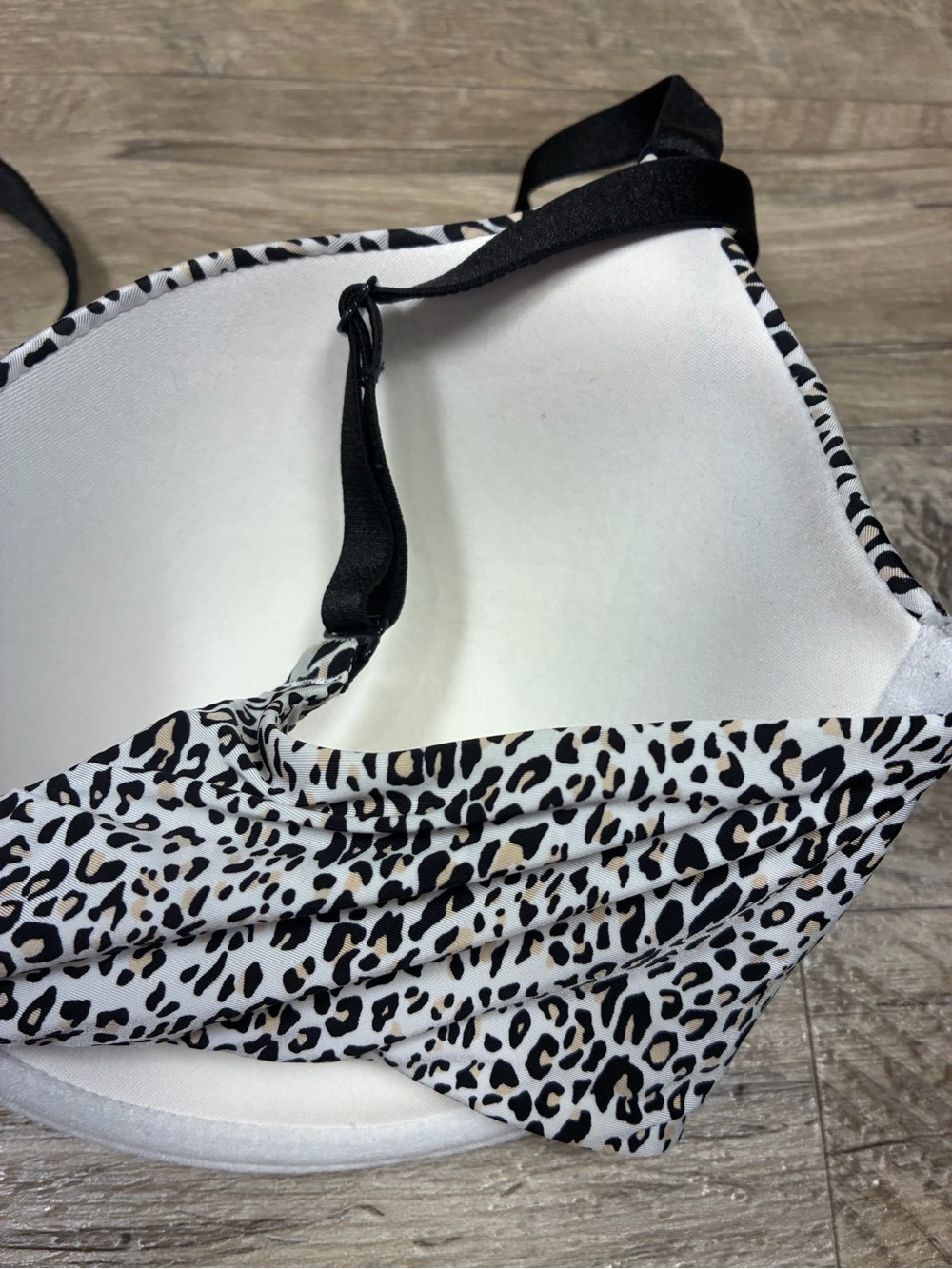 Victoria Secret Underwired Lined Demi Bra Leopard Print - Picture 3 of 9